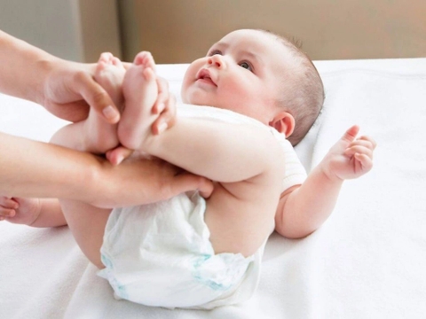 Tuyệt Chiêu Phòng Và Trị Hăm Tã Cho Bé Vào Mùa Hè