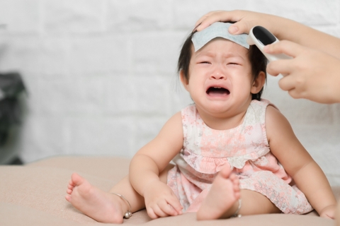 Cách tăng đề kháng cho bé hay ốm vặt khi giao mùa