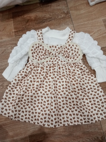 Váy tay bồng