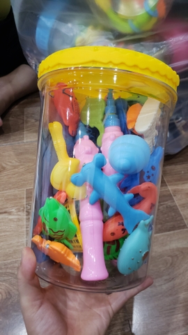 BỘ ĐỒ CHƠI CÂU CÁ MINI CHO BÉ – KÈM HỘP NHỰA TIỆN LỢI