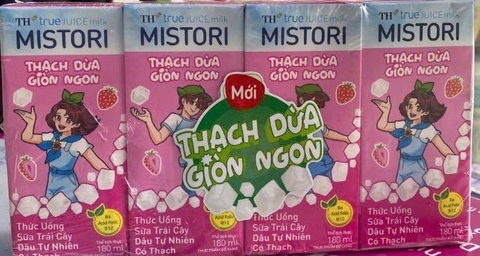 Sữa trái cây TH dâu có thạch 180ml