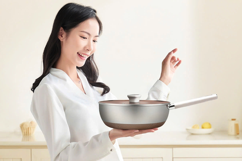 Titanium đang xâm chiếm ngôi nhà: từ gian bếp đến phòng ngủ