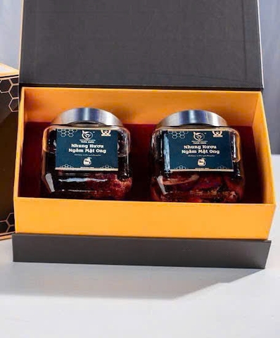 NHUNG HƯƠU NGÂM MẬT ONG