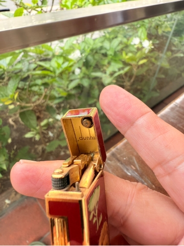 Dunhill chính hãng men đỏ makie sư tử