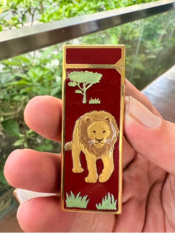 Dunhill chính hãng men đỏ makie sư tử