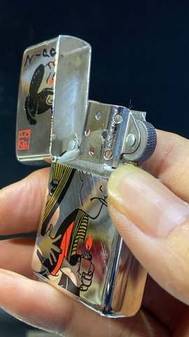 ZIPPO G XIII