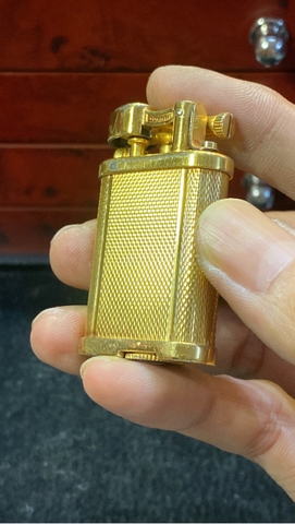 Dunhill đầu búa lùn