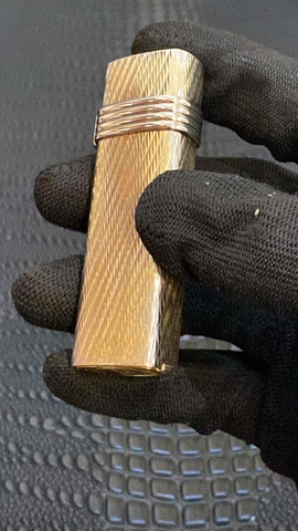 Christian Dior Paris
Placue or G