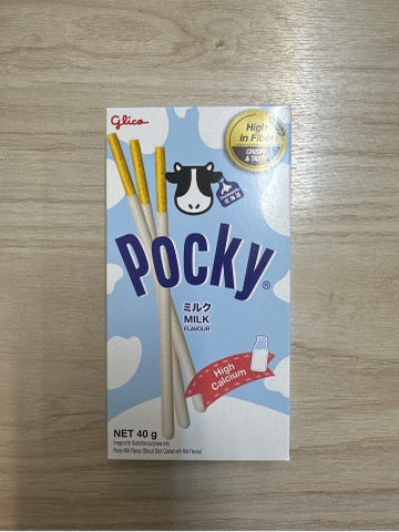 Bánh que POCKY sữa Hokkaido Hộp giấy 40g