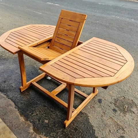 Bàn ăn gỗ ngoài thông minh Oval thanh lý- Outdoor dinning table