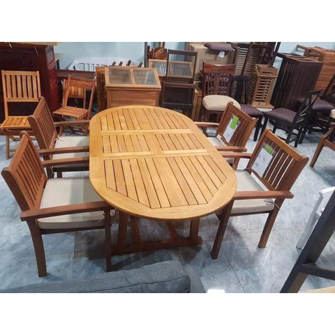 Bàn ăn gỗ ngoài thông minh Oval thanh lý- Outdoor dinning table
