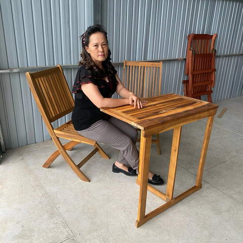 Bàn gỗ ban công gấp gọn xuất Âu- gỗ tràm tự nhiên phủ dầu. KT: D75xR45xC74cm