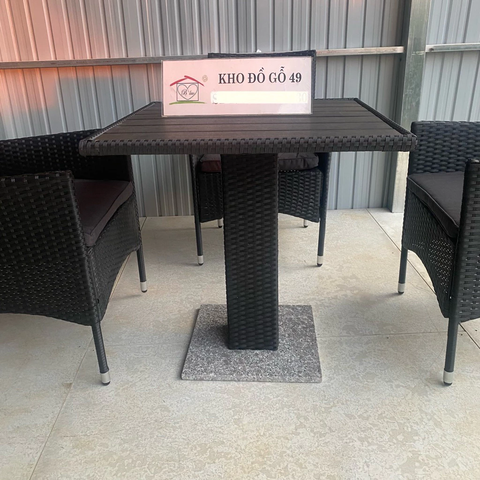 BÀN ĂN NGOÀI TRỜI, BÀN CÀ PHÊ GIẢ MÂY KDG026 70 × 70 × 75 cm | Bền Đẹp – Sang Trọng – Chống Chịu Thời Tiết