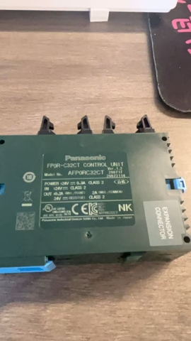 PLC Panasonic AFP0RC32CT FP0R-C32CT