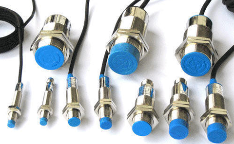 Cảm biến tiệm cận