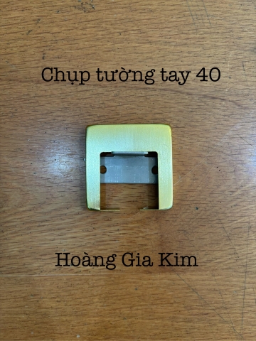 CHỤP TƯỜNG 40*40 - VÀNG