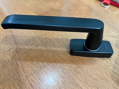 TAY CỬA SỔ INOX - ĐEN