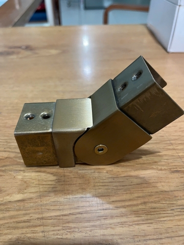 TAY VỊN CẦU THANG INOX (40*40)