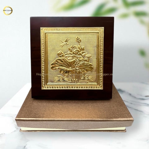 TRANH HOA SEN BẰNG ĐỒNG DÁT VÀNG - KÍCH THƯỚC 20X20CM