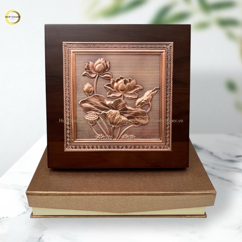TRANH HOA SEN BẰNG ĐỒNG ĐỎ GIẢ CỔ - KÍCH THƯỚC 20X20CM