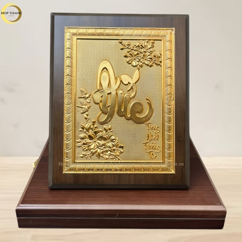 TRANH CHỮ ĐỨC THƯ PHÁP BẰNG ĐỒNG MẠ VÀNG 24K QUÀ TẶNG ĐỂ BÀN (KÍCH THƯỚC 20X25CM)
