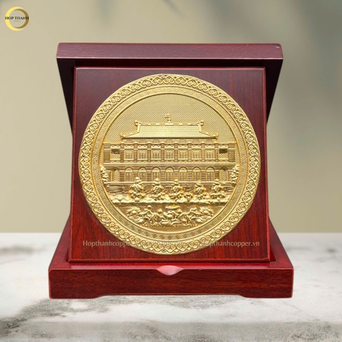 TRANH BẾN NHÀ RỒNG BẰNG ĐỒNG MẠ VÀNG 24K- TRANH QUÀ TẶNG ĐỂ BÀN (KÍCH THƯỚC 16X16CM )