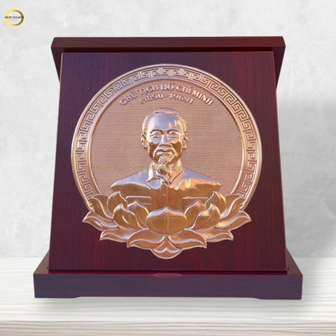 TRANH ĐỒNG CHÂN DUNG CHỦ TỊCH HỒ CHÍ MINH BẰNG ĐỒNG ĐỎ - KÍCH THƯỚC 24X24CM