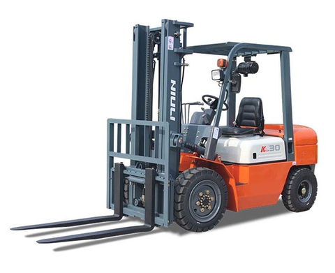 XE NÂNG DẦU FD30/35