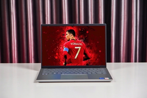 Đòn áp thuế của ông Trump có thể làm tăng giá smartphone, laptop