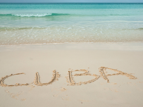 Hưởng ứng 65 năm Việt Nam – Cuba 1960–2025: Dịch vụ xe sự kiện, roadshow, đón đoàn tại TP.HCM