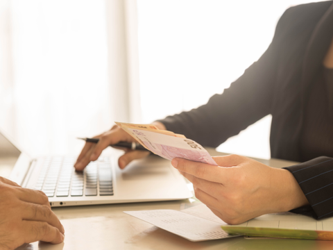 Câu chuyện khách hàng bị “gài bẫy” tiền cọc