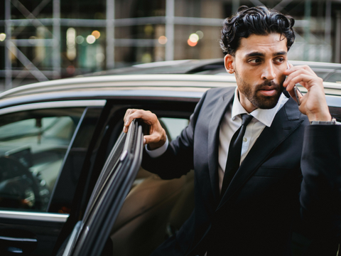 Vì sao xe cưới đẹp thường hết trước 3 tháng?