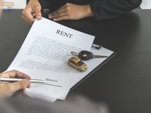 Đừng ký hợp đồng thuê xe nếu chưa biết 3 điều này