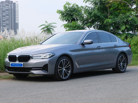 Cho Thuê Xe BMW 520i 4 Chỗ Có Tài Hoặc Tự Lái Tại Hồ Chí Minh