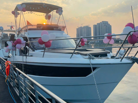 Cho Thuê Du Thuyền Galeon 360 Fly Cao Cấp Tại TP.HCM