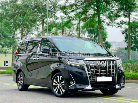 Thuê Xe Toyota Alphard 7 Chỗ Màu Đen Tại TP.HCM – MPV Hạng Sang, Giá Tốt