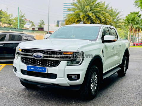 Thuê Xe Tự Lái Ford Ranger 5 Chỗ Màu Trắng Tại Quy Nhơn