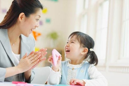 Bí quyết giúp phát triển khả năng ngôn ngữ và giao tiếp ở trẻ nhỏ