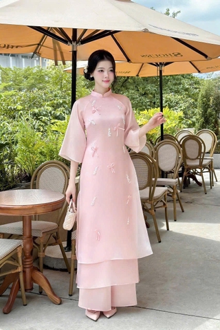Áo dài cổ đứng đính hoa ngọc trai nơ
