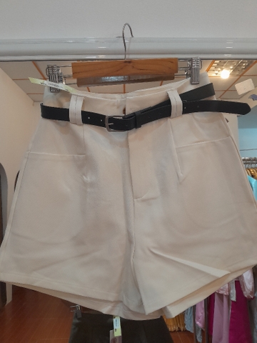Quần kaki ngắn xếp ly kèm dây nịt