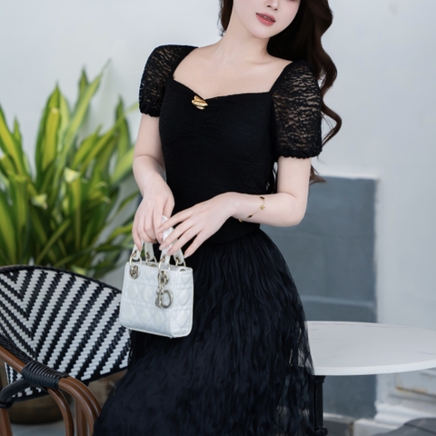 Đầm thiết kế cổ vuông tay ren dáng dài xòe