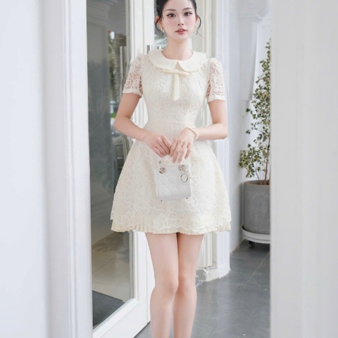 Đầm ngắn chữ A cổ sen ren trẻ trung thiết kế