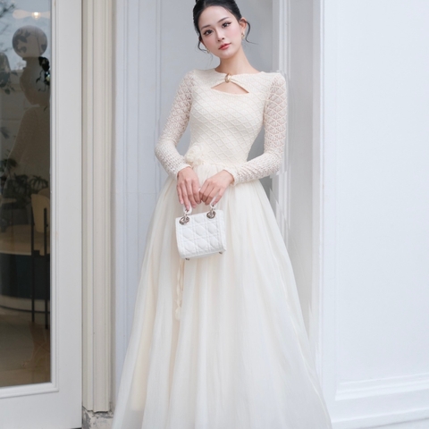 Đầm thiết kế tay dài lưới dáng xoè khoét ngực sang chảnh