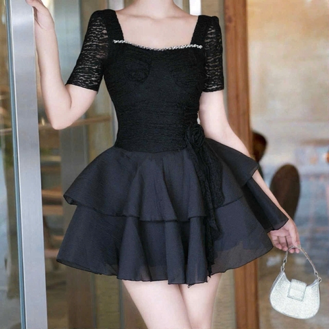 Đầm cổ vuông viền ngọc ren ngắn tay ngắn phối ren 2 tầng voan đi tiệc