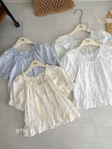 Áo kiểu trễ vai viền bèo hoa nhí
