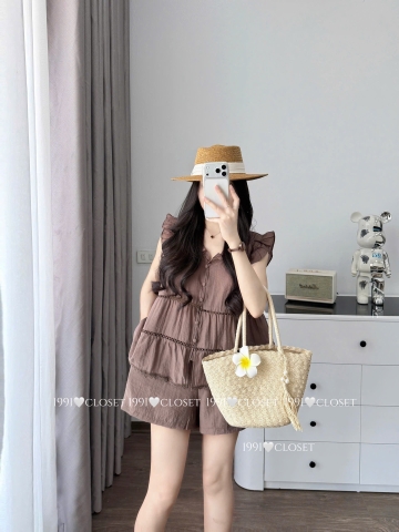 Set áo cổ V tay bèo kèm quần đùi