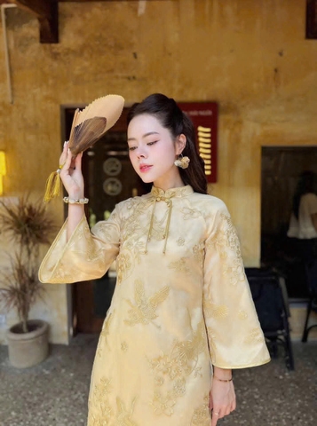 Áo dài voan hạc cổ tàu sang trọng