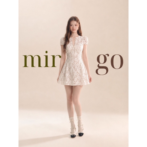 Đầm thiết kế ren cổ V dáng ngắn