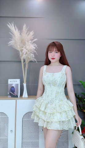 Đầm ngắn cổ vuông 3 tầng hoa nhí 5 sọc dọc