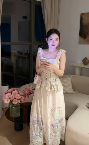 Set áo 2 dây bèo hoa nổi kèm chân váy dài